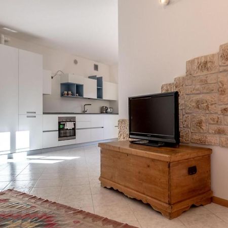 Casa Al Castello, Calliano Ospitar 外观 照片